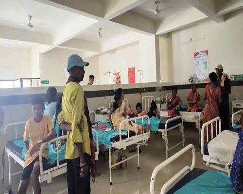 पैरा फुटू खाने से एक ही परिवार के 13 लोग बीमार, सभी अस्पताल में भर्ती