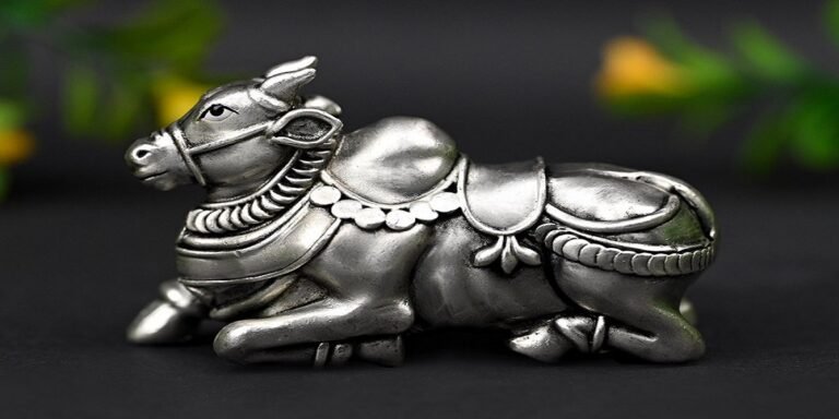 सावन के महीने में चांदी का नंदी खरीदने से क्या होता है? जान लें ऐसा करना सही है या गलत